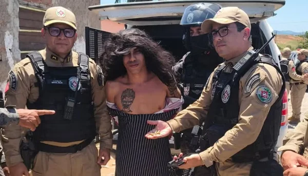 PB: polícia apreende adolescente ligado a matador preso vestido de mulher