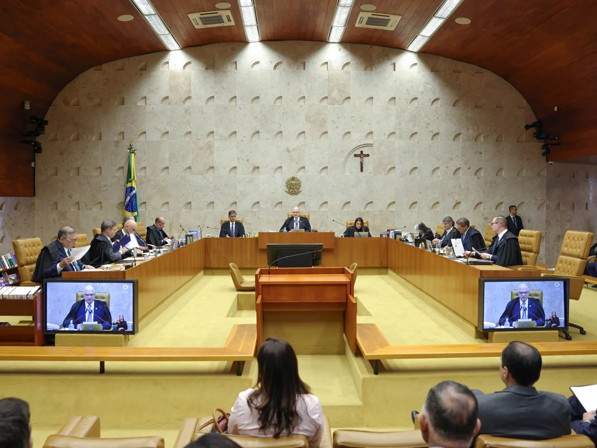 O modelo inglês (por André Gustavo Stumpf)