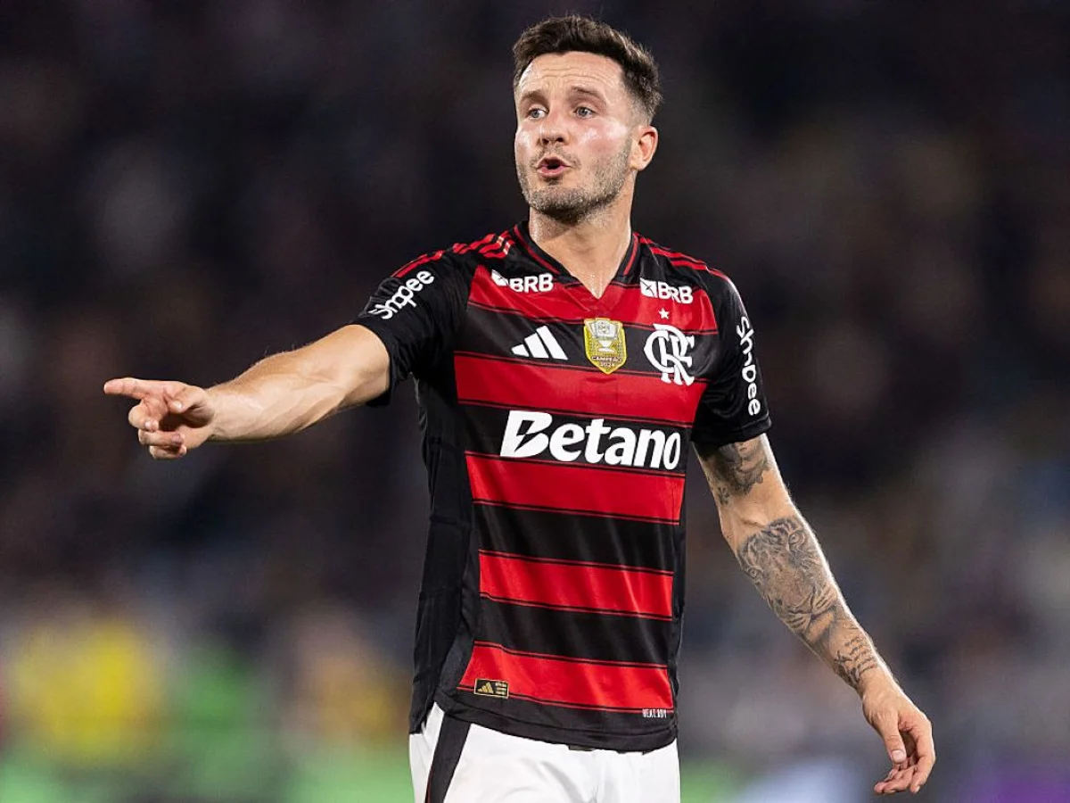 Saúl, do Flamengo, viraliza com músicas de teor sexual nas redes sociais