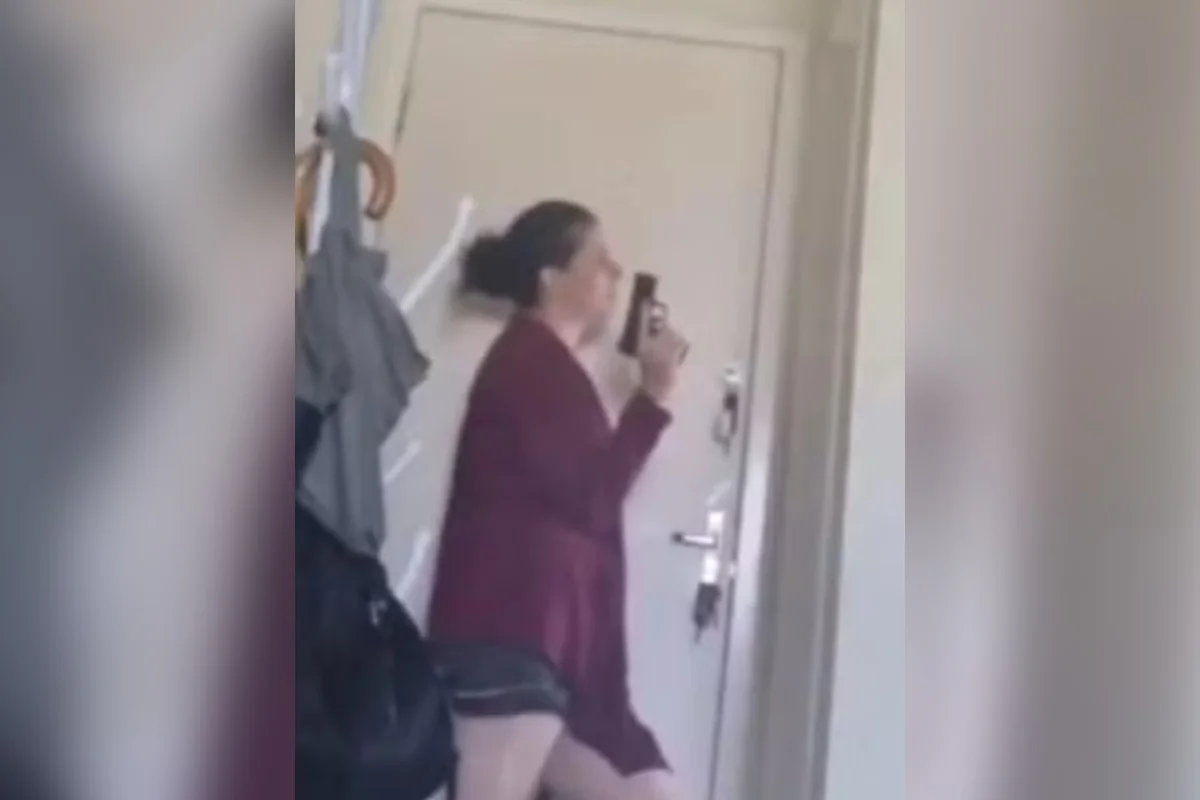 Ex-delegada acusada de atirar contra policiais irá a júri popular em MG