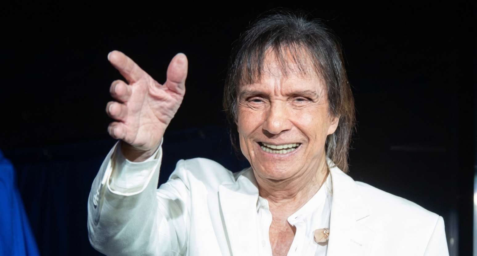 Segundo Mumuzinho, Roberto Carlos liga de vez em quando para conversarem