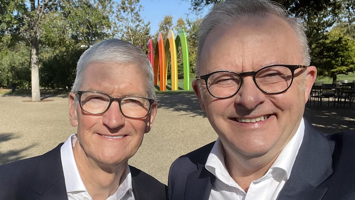 O primeiro-ministro australiano busca apoio das grandes empresas de tecnologia para a segurança na internet e regras sobre IA