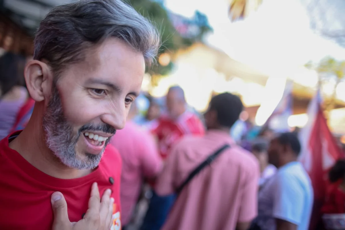 Grass promete manter empregos de cobradores de ônibus no DF