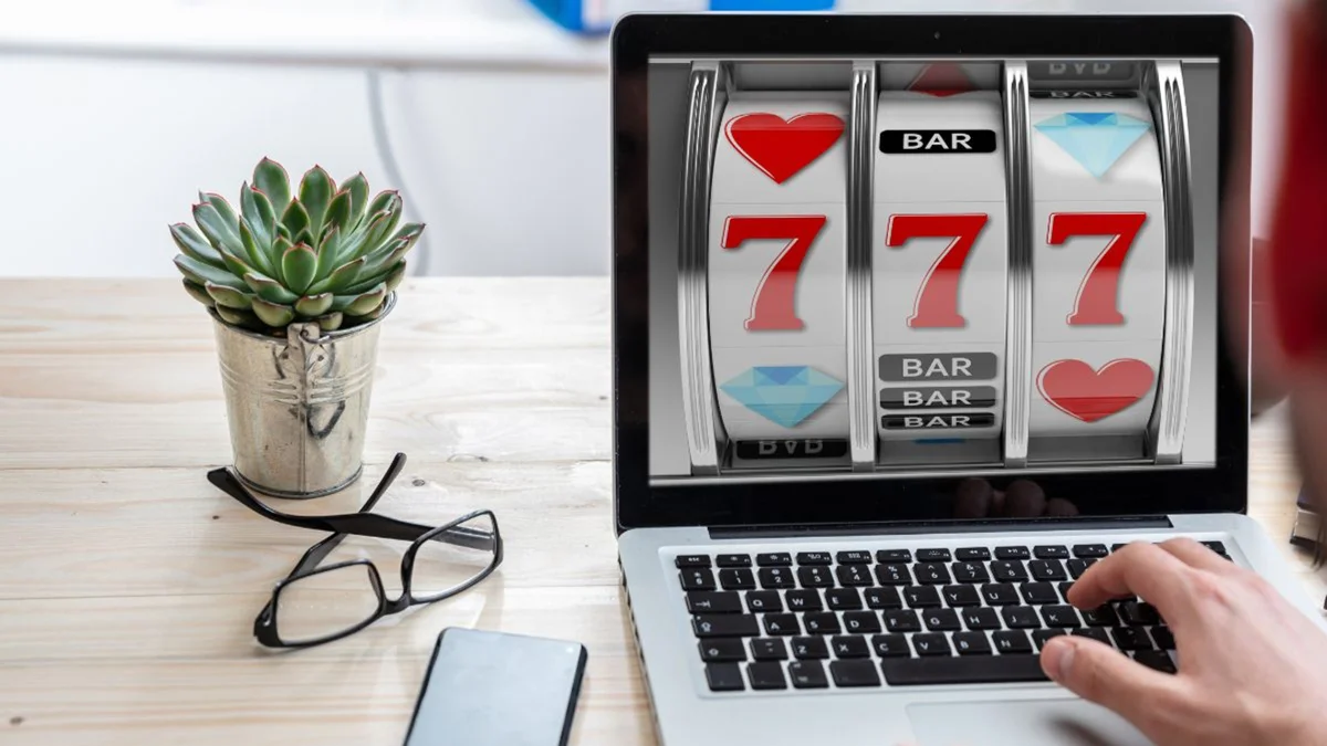 Governo federal aplicou sanções a 56 bets infratoras até agosto de 2026