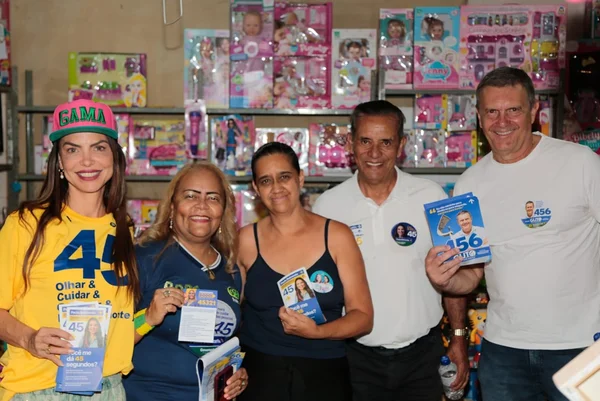 “Temos que votar no que a gente acredita”, diz Paula Belmonte a apoiadores - destaque galeria