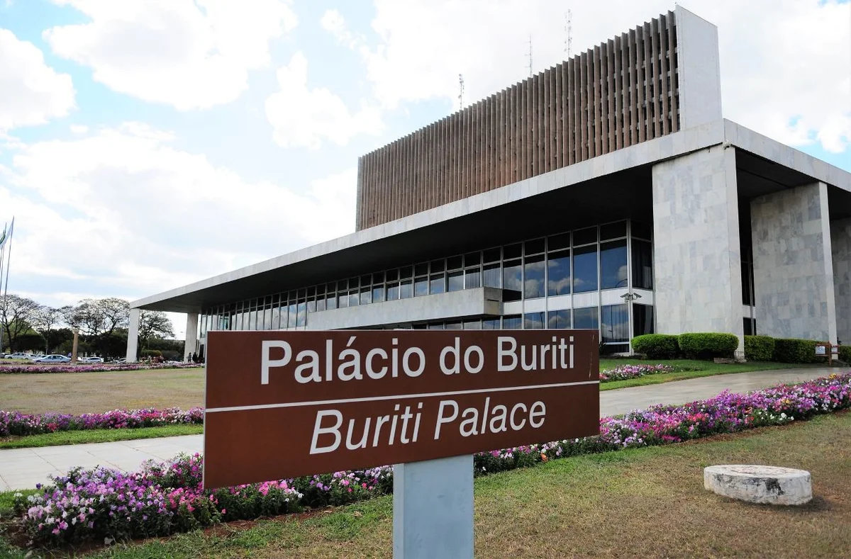 Imagem da matéria: Confira a agenda dos candidatos ao GDF para este sábado (26/9)