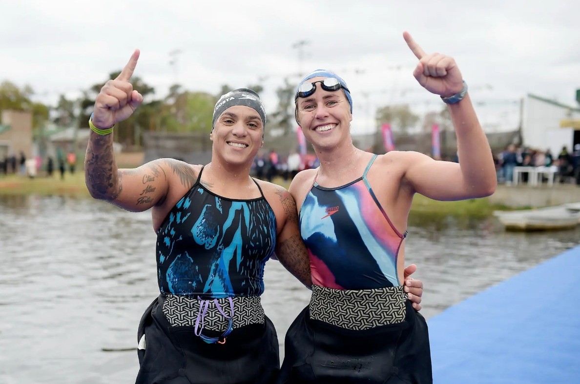 Ana Marcela conquista ouro nos Jogos Sul-Americanos, e Brasil garante três vagas para Lima 2027