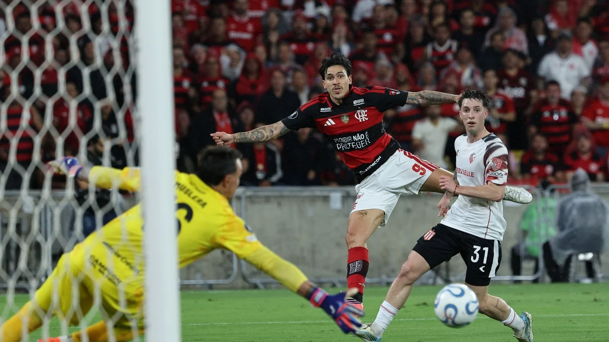 Dirigente do Estudiantes ironiza Jardim sobre final: “A gente convida”