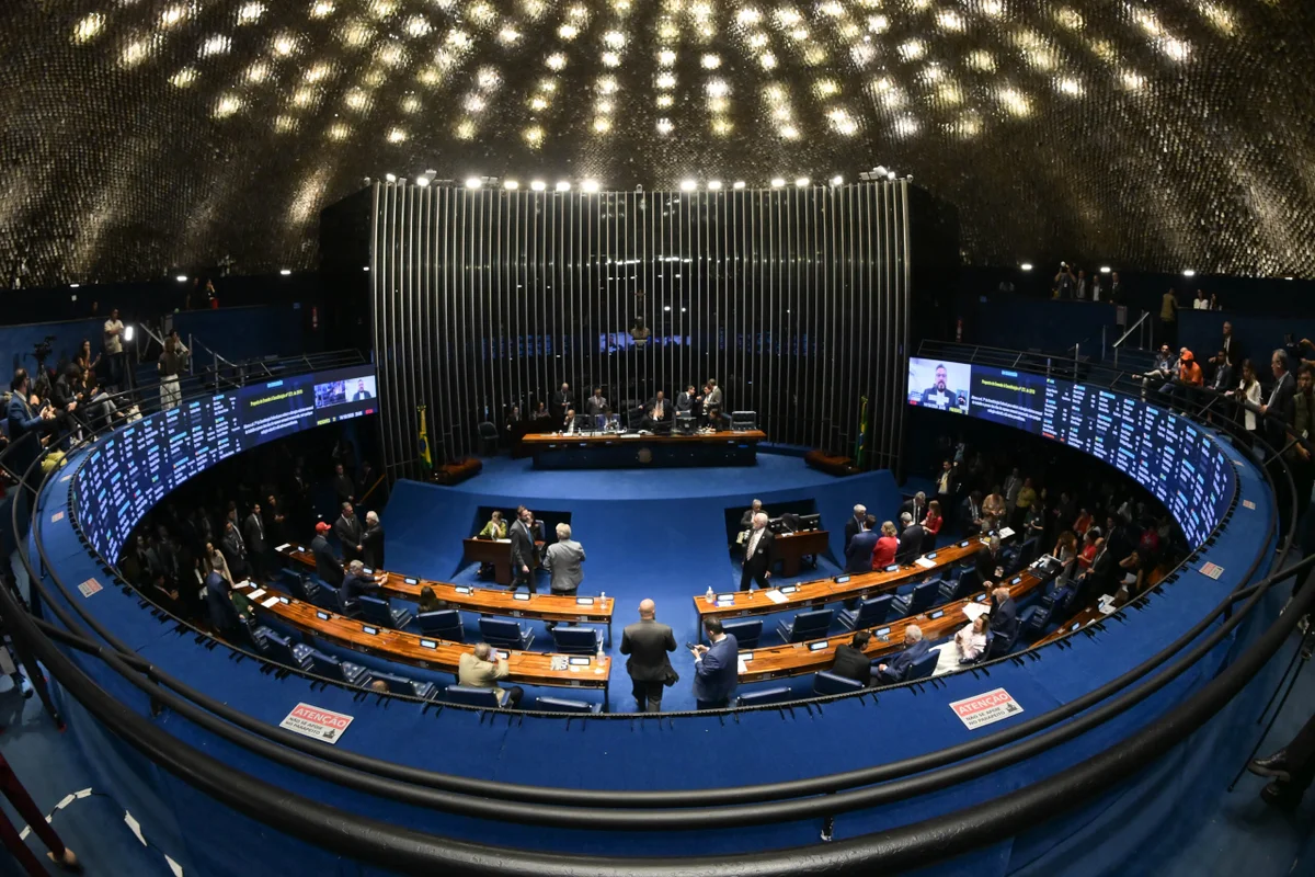 PEC da Segurança: oposição propõe diminuir maioridade penal para 14 anos