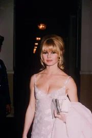Imagem da matéria: Fora do espólio, viúvo de Brigitte Bardot perdeu lar onde morou por 30 anos