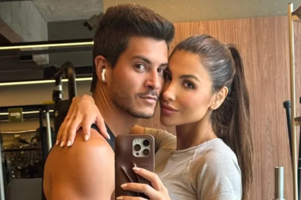 Jheny Santucci confirma término com Arthur Aguiar e nega motivo financeiro