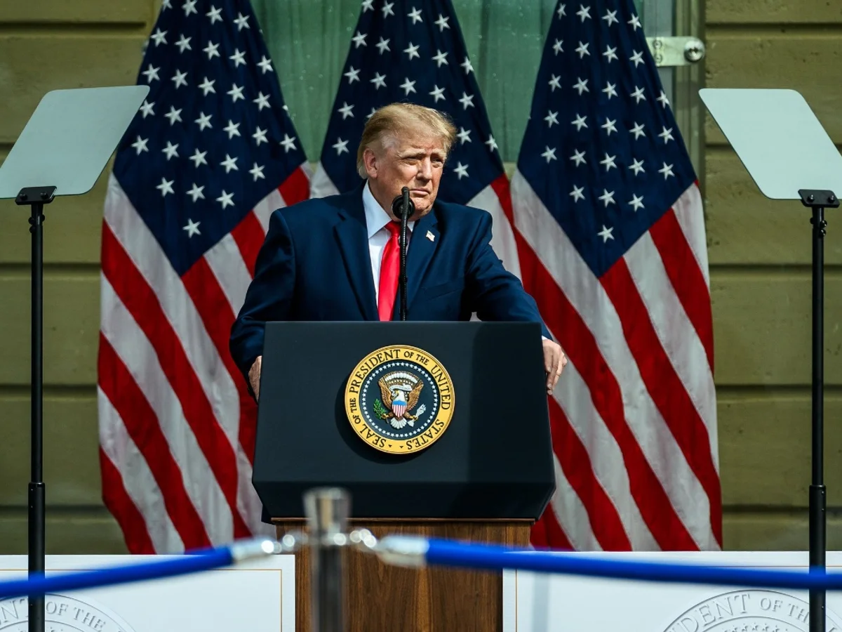 Brasileiros lotam redes de Trump com pedidos de ajuda após vitória de Lula