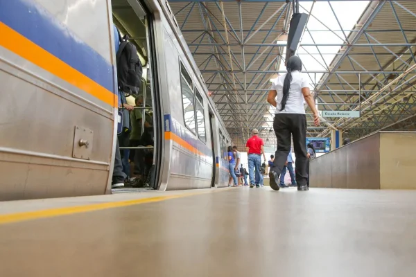 Metrô não vai rodar no domingo (11/10) devido à manutenção programada