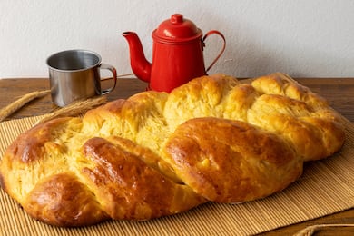 Tem batata-baroa em casa? Aprenda a fazer este pão saudável para o lanche da tarde