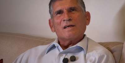 General da reserva Santos Cruz, ex-ministro da Secretaria de Governo de Jair Bolsonaro (PL), faz duras cr&iacute;ticas ao cl&atilde; bolsonarista Foto: Reprodu&ccedil;&atilde;o/Revelando/YouTube