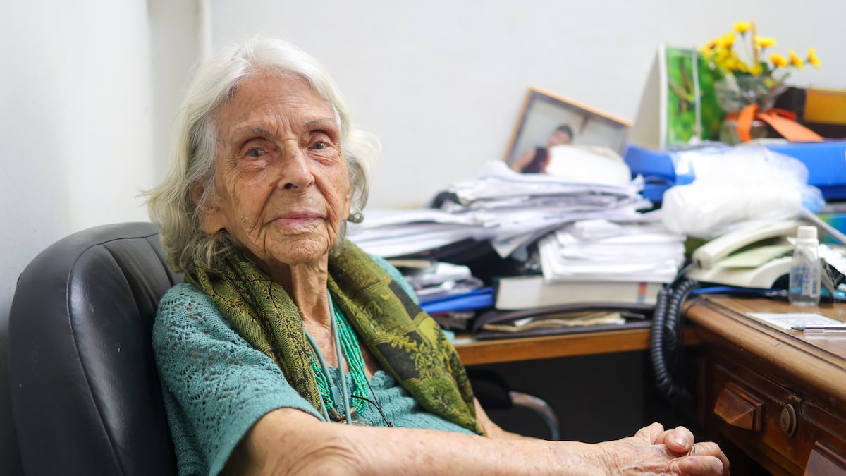 Ela tem 101 anos e dirige a escola que fundou há sete décadas: ‘Ainda me sinto jovem para trabalhar’
