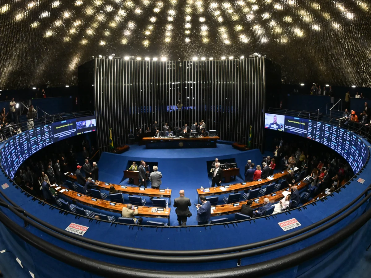 PEC da Segurança: oposição propõe diminuir maioridade penal para 14 anos