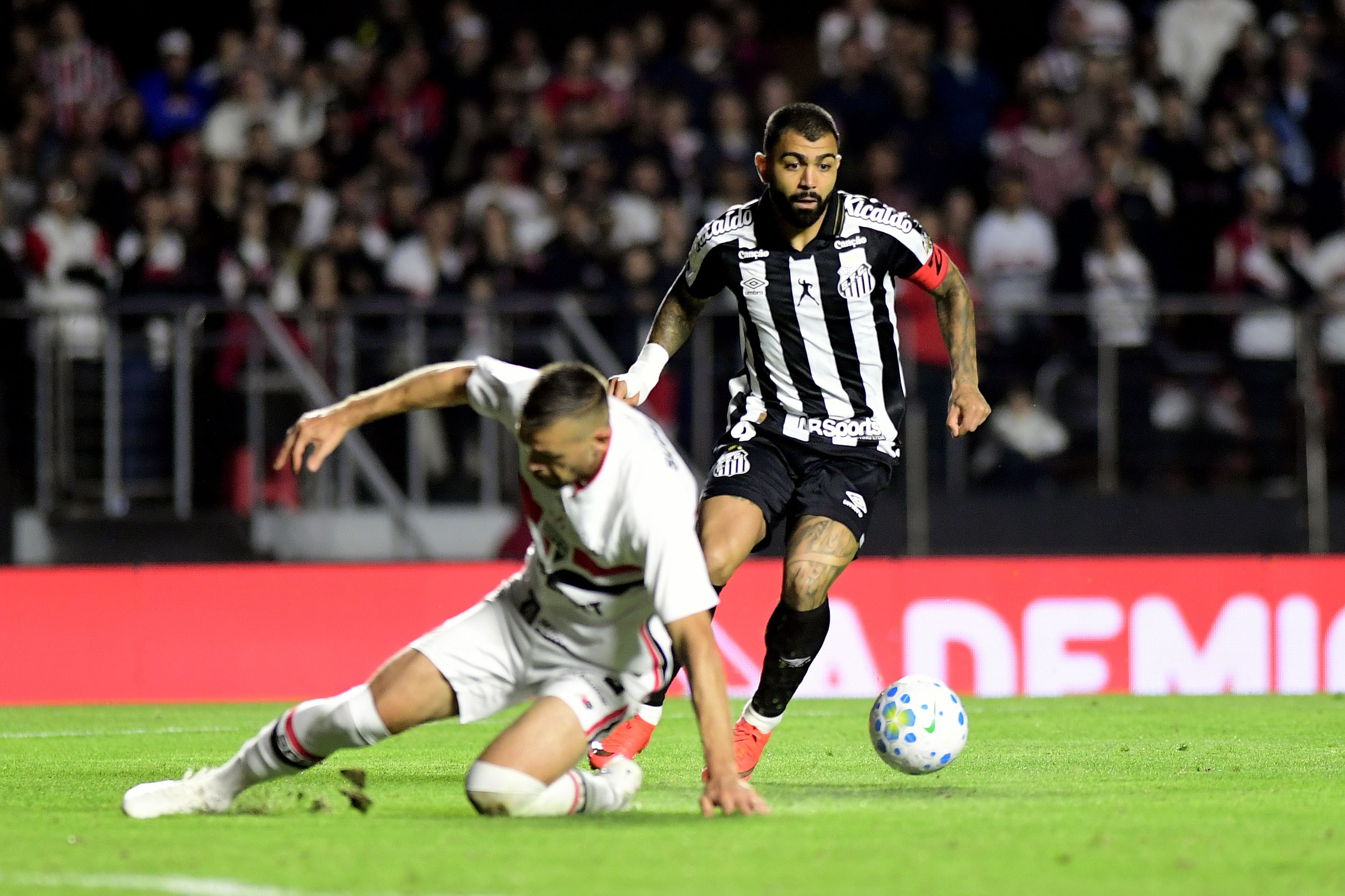 Análise: Santos mostra poder de reação, afasta risco e alimenta sonho da vaga na Libertadores