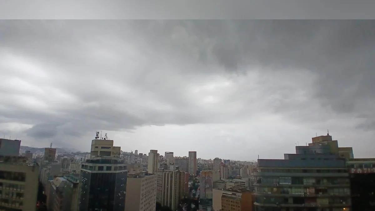 Eleição terá chuva e frio em Minas; veja previsão para domingo (4/10)