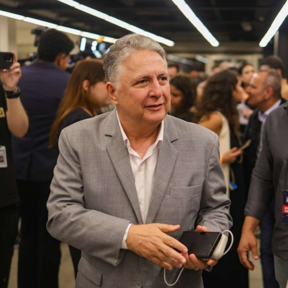 'Que o povo arque com as consequências', diz Garotinho após desistir de recurso no TSE