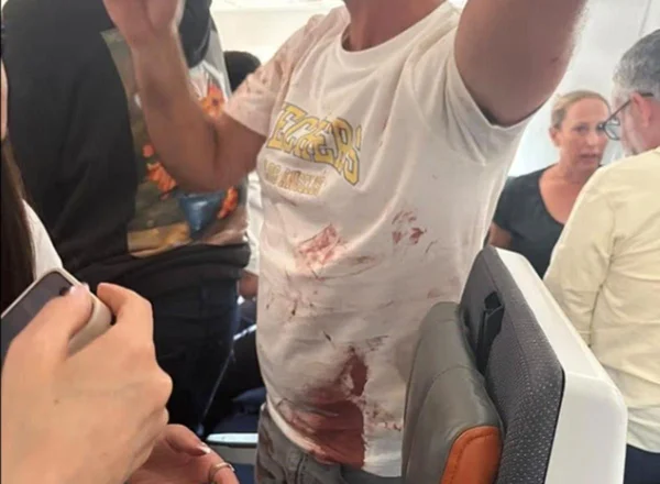 Omã tinha proibido copiloto que tentou derrubar avião de voar