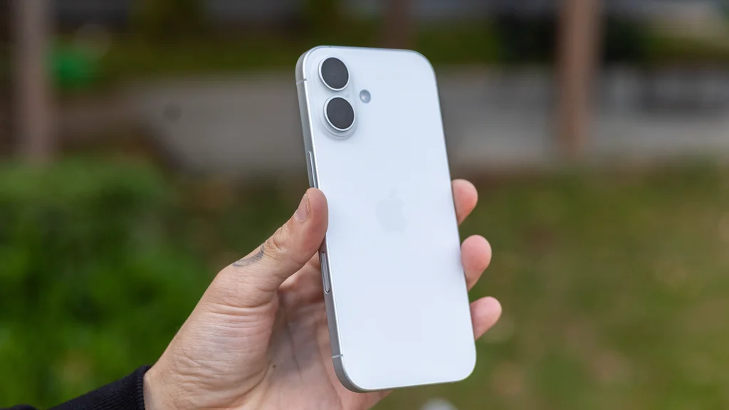 iPhone 17 aparece com preço no chão na Amazon; cupom exclusivo