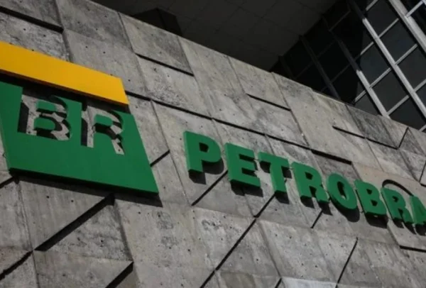 Petrobras faz nova descoberta de petróleo em águas profundas do Amapá
