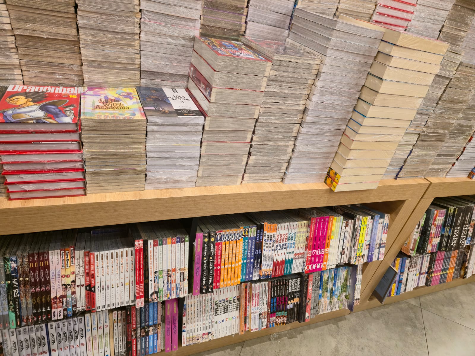 Do papel ao scroll infinito: Manhwa, Mangá e Webtoon — entenda a diferença de uma vez por todas