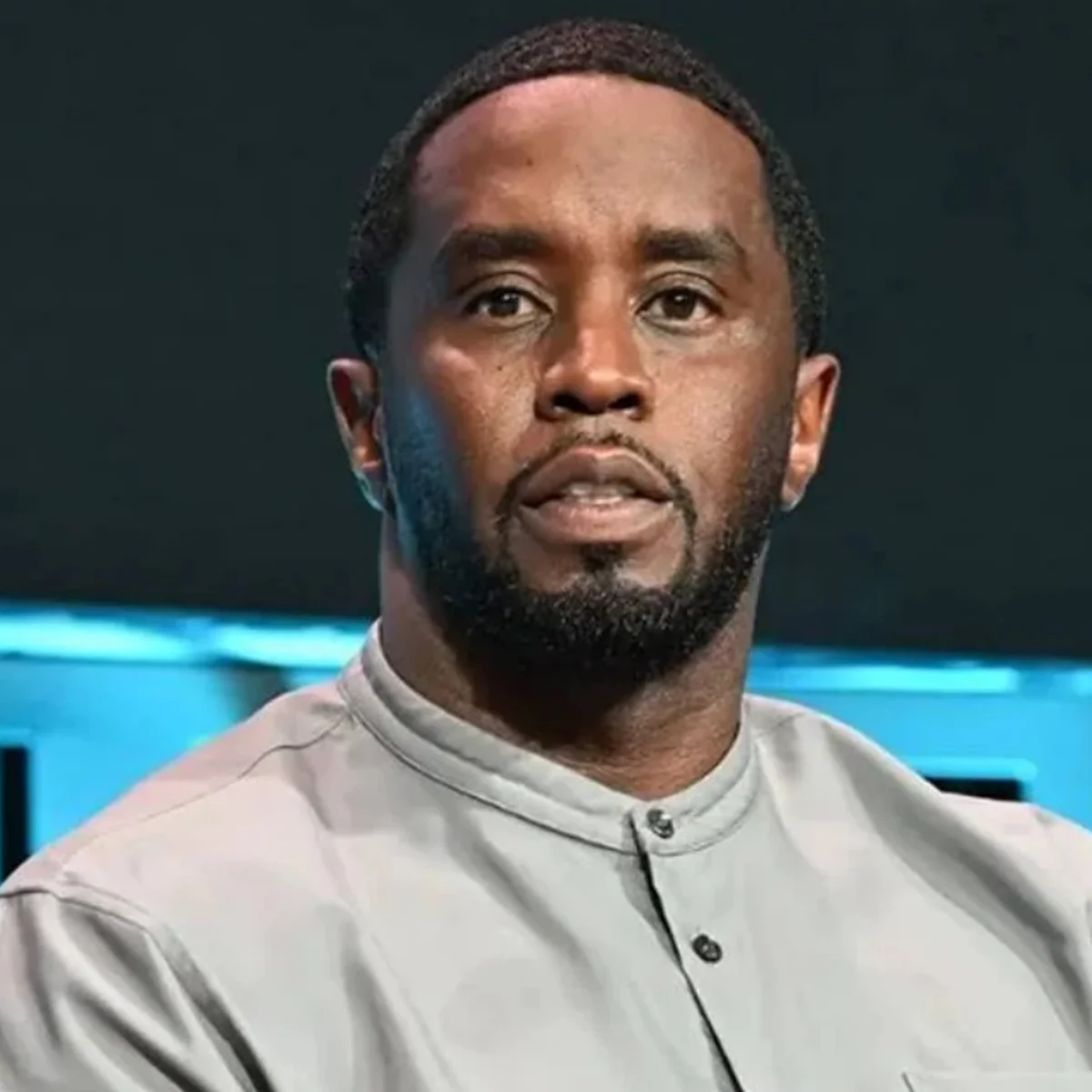 Diddy vive luxo na prisão com massagens e conteúdo sexual, dizem fontes