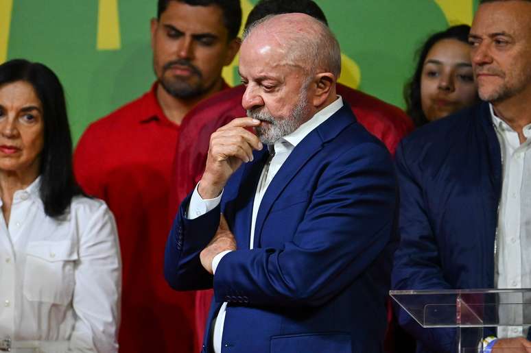 Migração de votos para Flávio e comparecimento nas urnas: os desafios de Lula no 2º turno