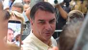Clima no 'QG' de Flávio Bolsonaro é de tensão e silêncio, diz repórter