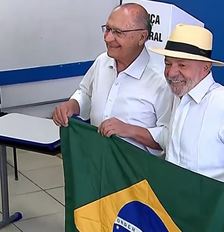 Lula vota em São Bernardo do Campo (SP) Foto: Repodução/GloboNews