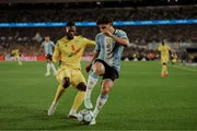Julián Álvarez no duelo entre Argentina e Benin