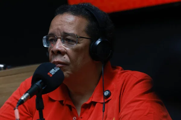 Após lançar candidato e perder, PSTU declara "voto crítico" para Grass