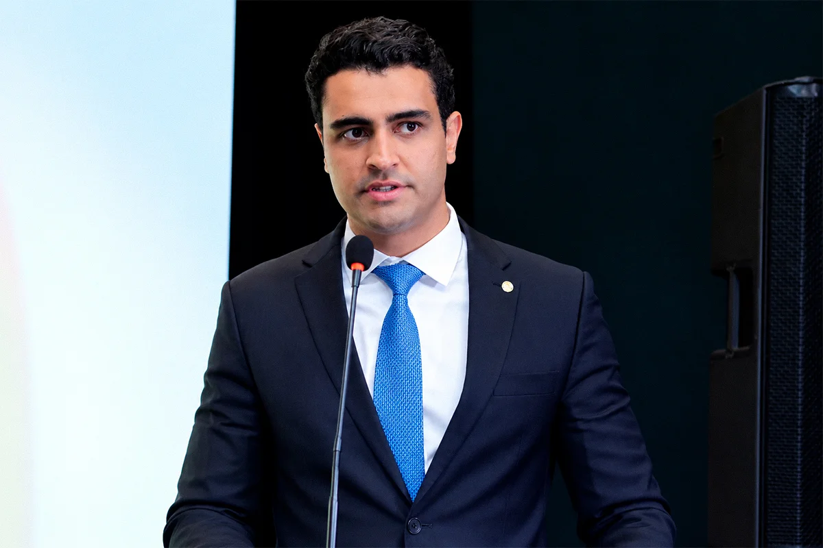 TRE vê uso da máquina pública a favor de JHC e proíbe ações de prefeitura