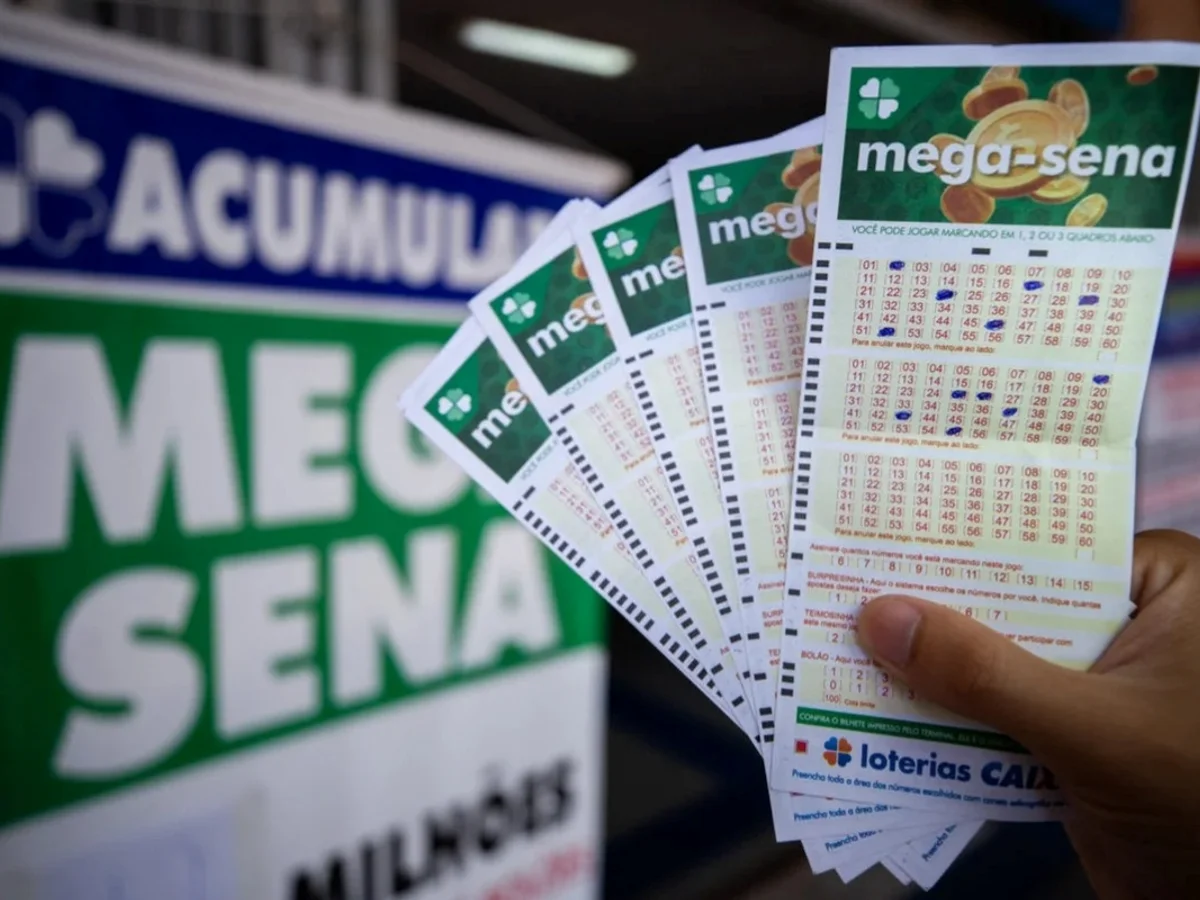 Mega-Sena sorteia prêmio de R$ 230 milhões neste sábado (24/10)
