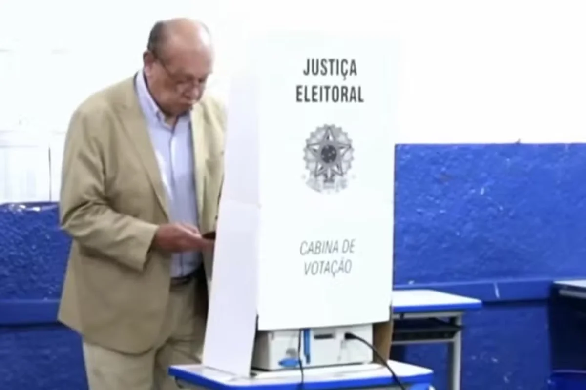 Gilmar Mendes viaja de Brasília a Mato Grosso para votar nas eleições