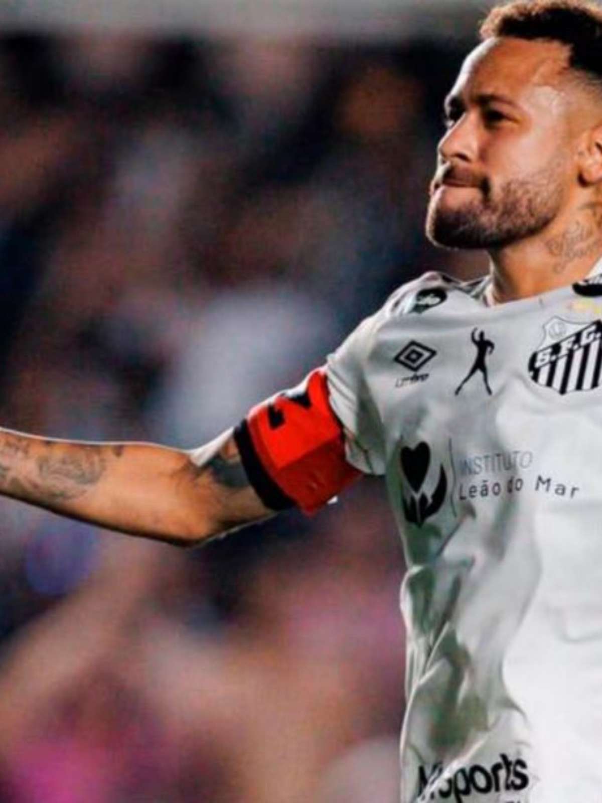 Neymar celebra elenco do Santos em foto com reforços: 'Se for um sonho, não me acorde'
