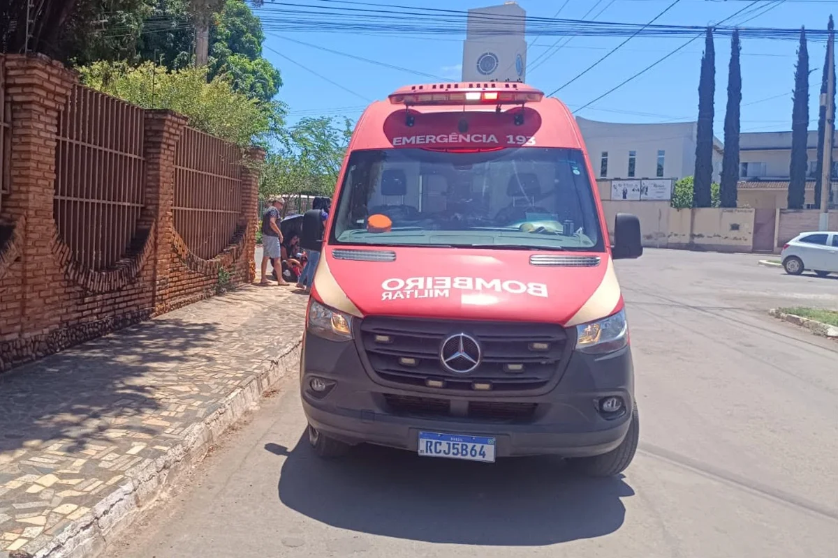 Foto de ambulância de Goiás
