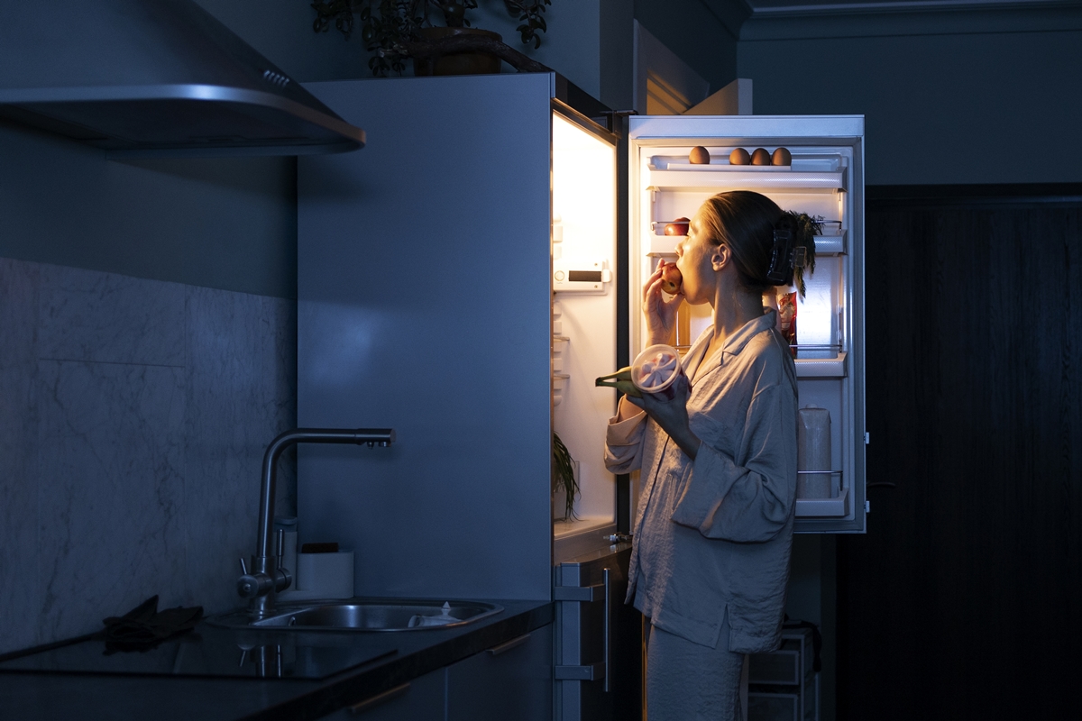 Nutris listam alimentos que não devem ser guardados na porta da geladeira