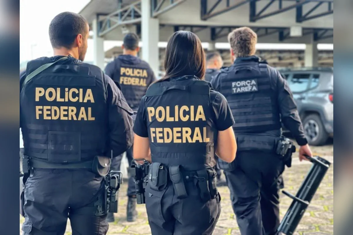 “Mestrado e PhD”: falsa nutricionista é presa em residencial de luxo no RJ