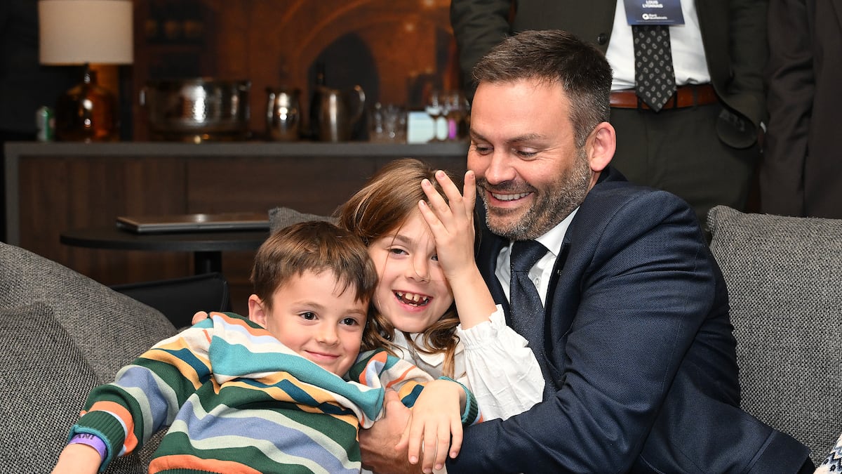 Parti Québécois to form minority Quebec government, Liberals in official opposition