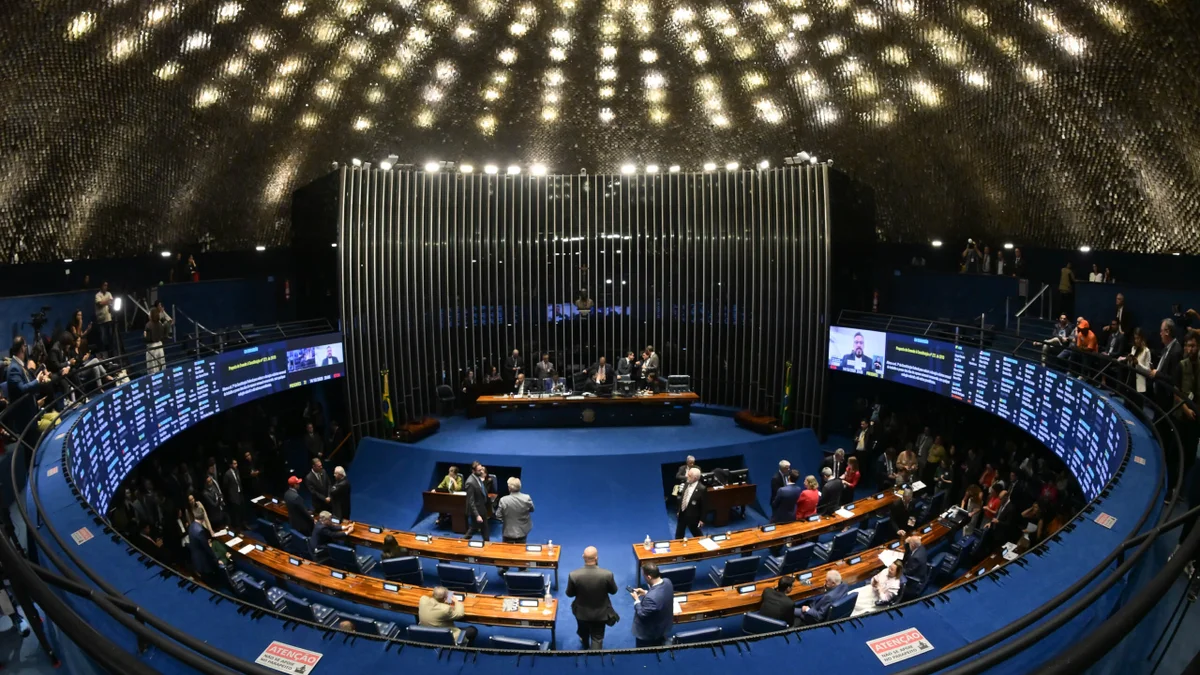 PEC da Segurança: oposição propõe diminuir maioridade penal para 14 anos