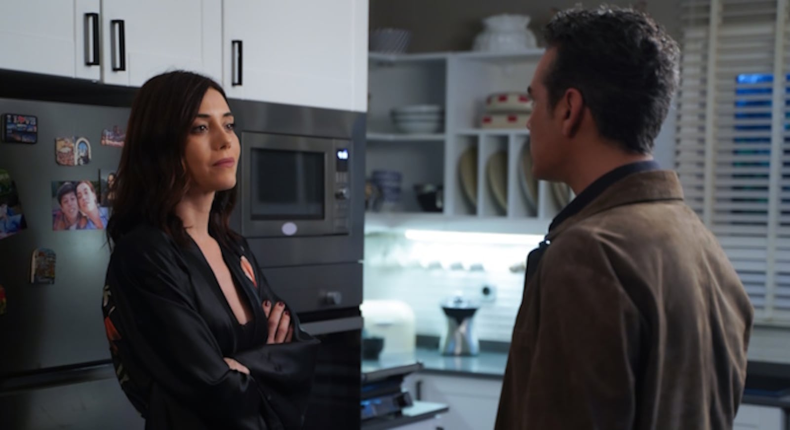 Volkan se declara a Asya Divulgação/Seriella Productions