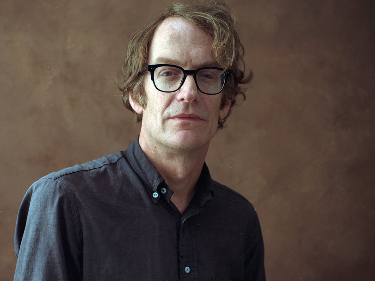 Resenha de Dodge City, de Patrick deWitt – uma viagem a pé fugindo do serviço militar