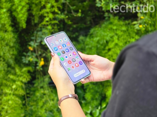 Testado e aprovado! Melhor celular custo-benefício para comprar em outubro