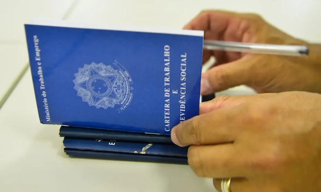 Fim da escala 6x1 tem implementação complexa e possibilidade de demissões em massa