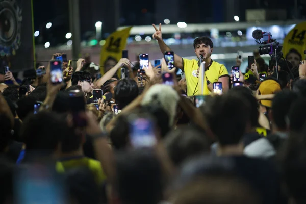 Renan Santos não deve sequer ir votar no domingo