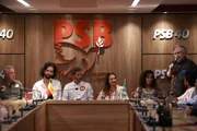 Cerimônia reuniu nomes do PSB como Rodrigo Rollemberg e Múcio Botelho